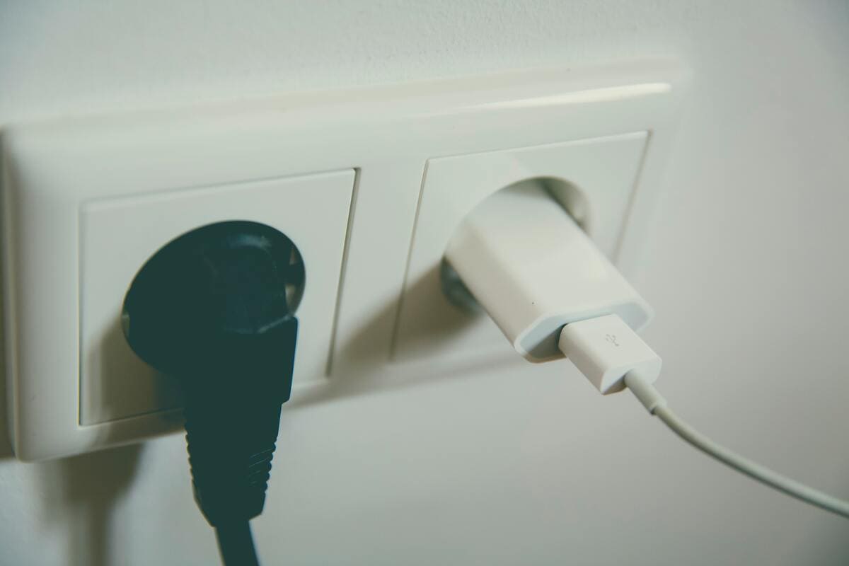 prise électrique sous compteur électricité